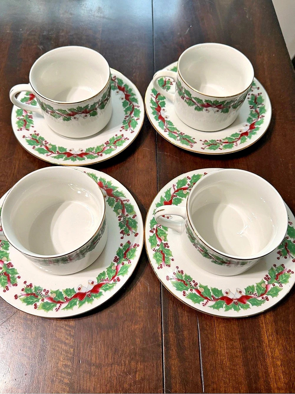 Sango Christmas Holly 8415 Holiday Cup & Saucer Set
